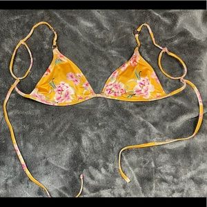 LA Hearts Floral triangle bikini top